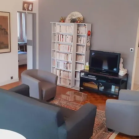 Apartment Calme, Lumineux Et Spacieux. Angers. Angers